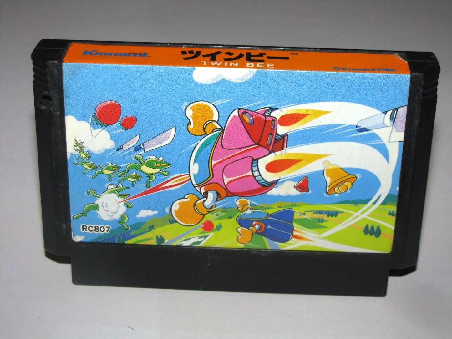 Twinbee 1 Famicom NES Japan import CANADIAN SELLER