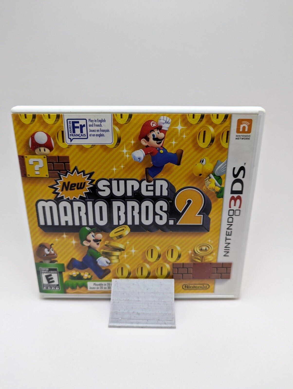 New Super Mario Bros. 2 (Nintendo 3DS) Game, Case and Action Guide Included (Not all manuals)