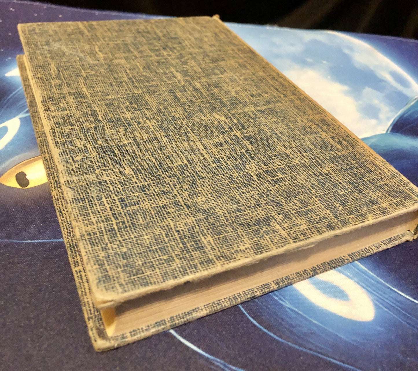 The Clue of the Broken Blossom︱Vicki Barr Flight Stewardess Series︱1950︱Hardcove