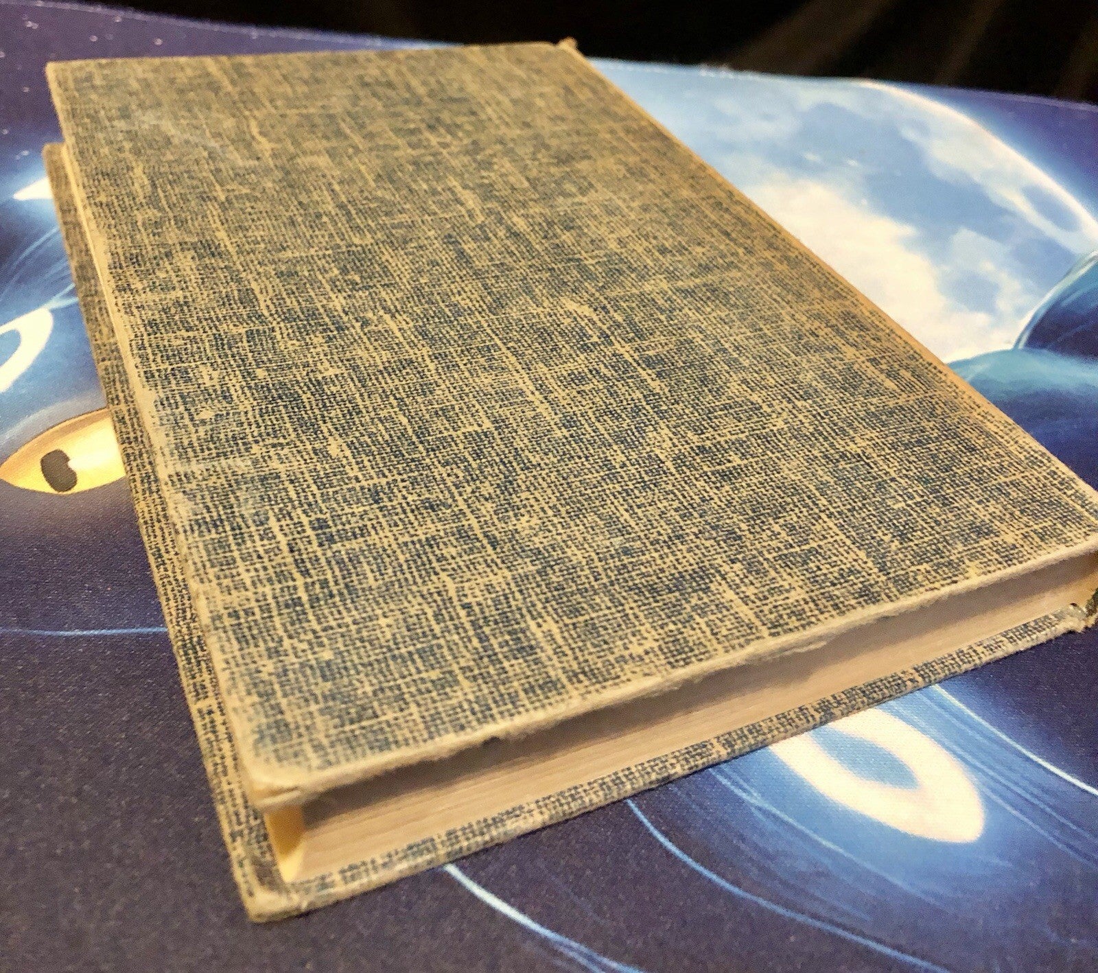 The Clue of the Broken Blossom︱Vicki Barr Flight Stewardess Series︱1950︱Hardcove