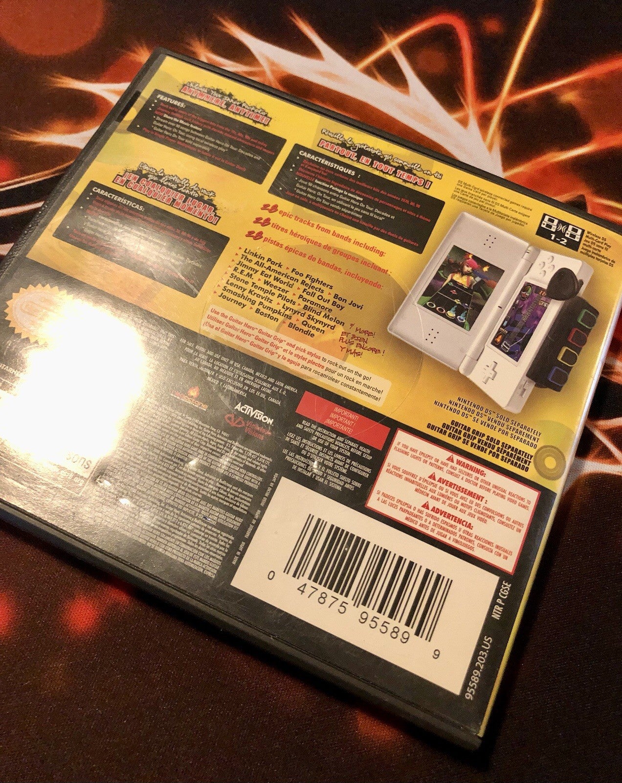 Guitar Hero on Tour Decades (Nintendo DS) Authentic GAME MONSTER CANADA -..-
