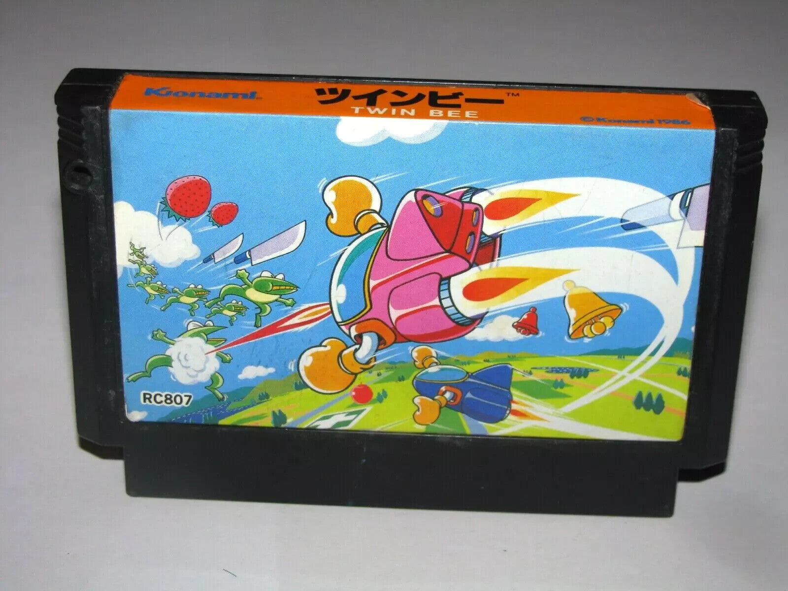 Twinbee 1 Famicom NES Japan import CANADIAN SELLER