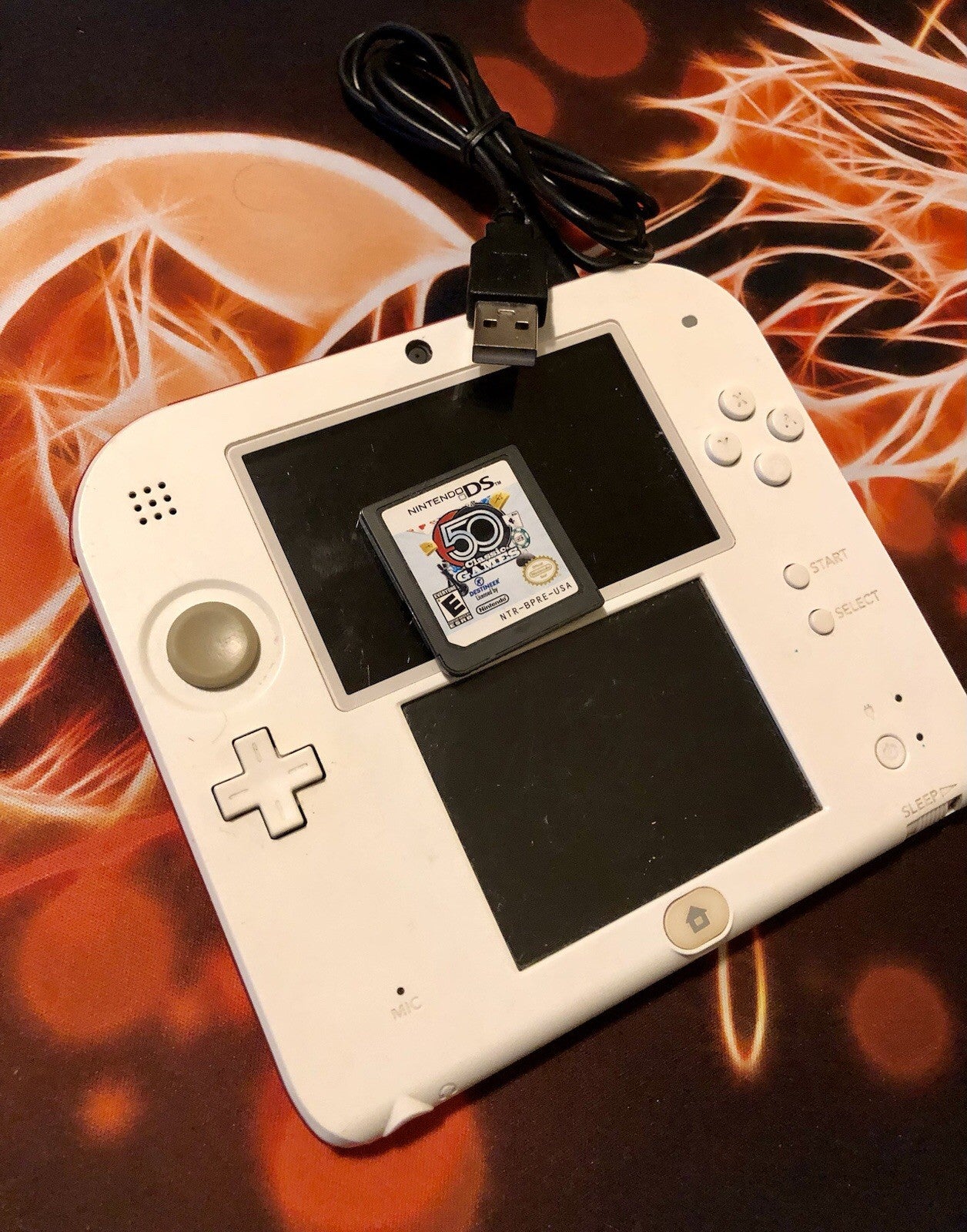 Nintendo 2DS White & Red Console w/ USB Charger + 50 classic games GAME MONSTER